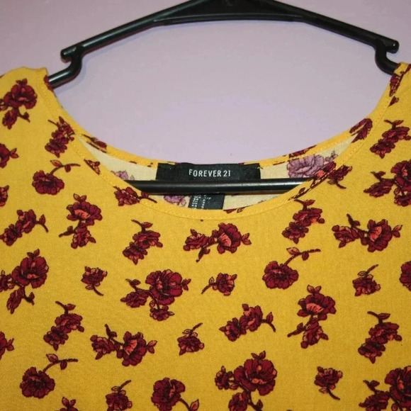 Forever 21 Floral Tunic - Picture 4 of 16
